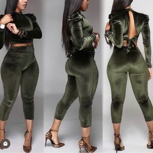 Elegant Dark Green Velvet Jumpsuit